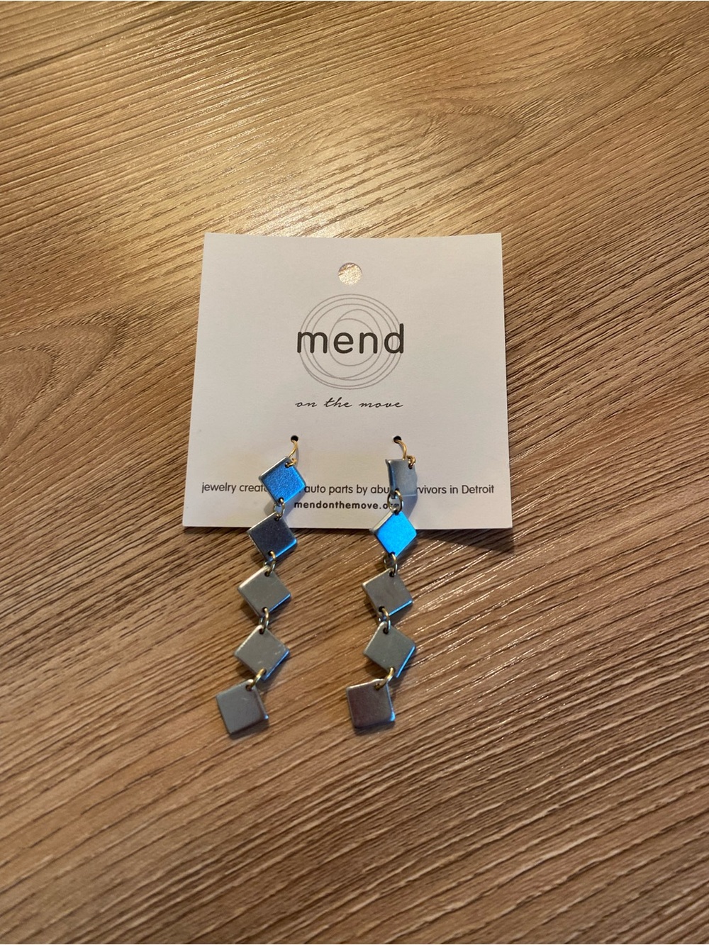 Mend Silver Linked Diamond Drop Earrings-NWOT